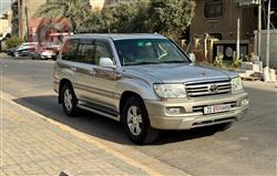 تويوتا لاندكروزر